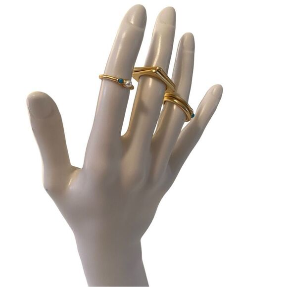 Turquoise & Pearl Goldtone Ring Stack. 5 Rings Total. - Picture 1 of 7